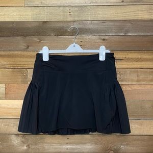 Athleta black pleated tennis skirt small
